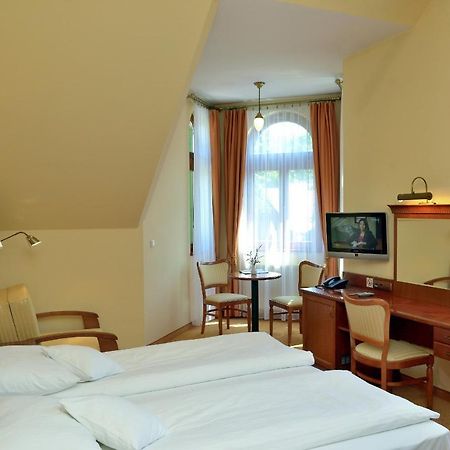 Hotel Stefania Krynica-Zdrój Exteriör bild