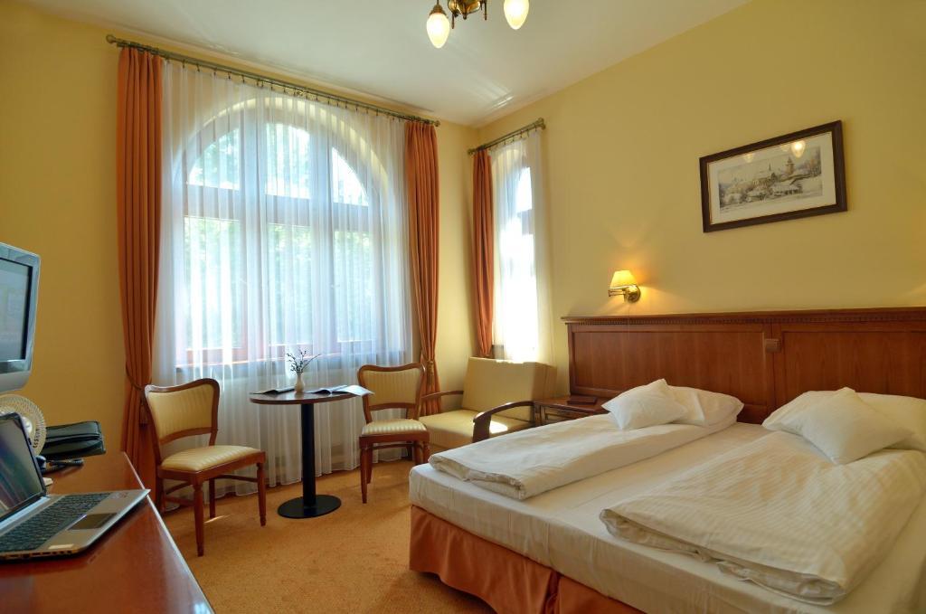 Hotel Stefania Krynica-Zdrój Rum bild